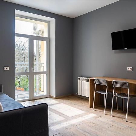 Apartment In The Heart Of Chernigov ภายนอก รูปภาพ