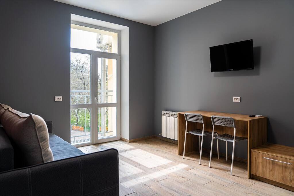 Apartment In The Heart Of Chernigov ภายนอก รูปภาพ
