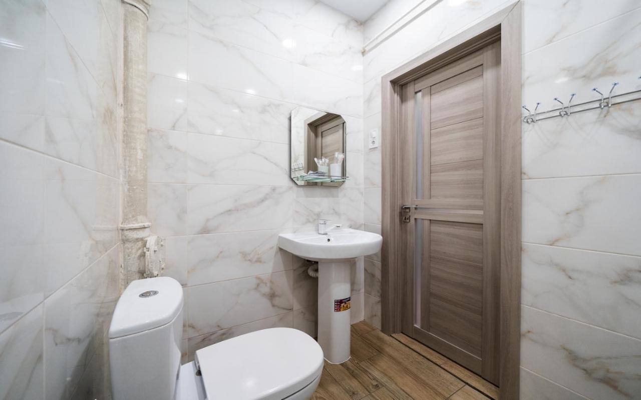 Apartment In The Heart Of Chernigov ภายนอก รูปภาพ
